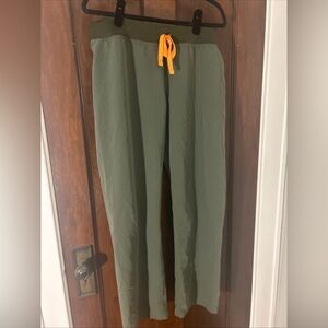 Figs women’s scrub bottoms Livingston large moss green